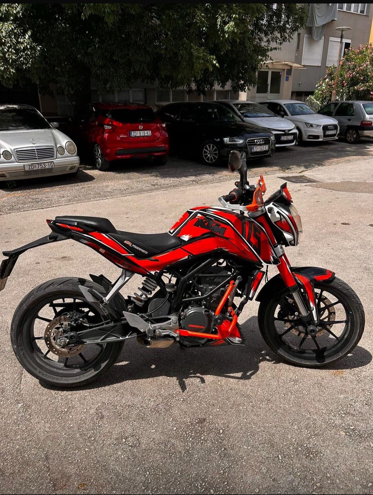 KTM Duke 125